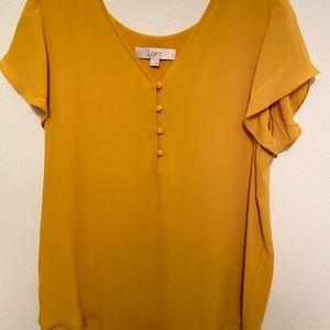 🎁 (4 for $25) LOFT Flutter Sleeve Blouse